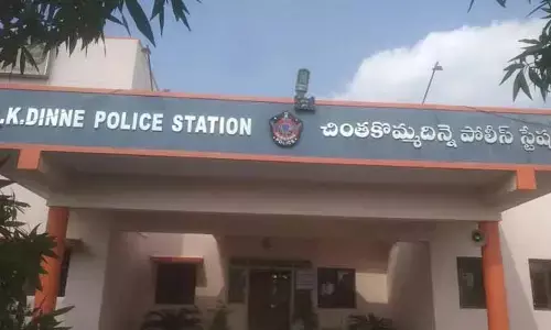 ఆస్తుల సెటిల్మెంట్లు.. సీఐపై నాన్ బెయిలబుల్ కేసు