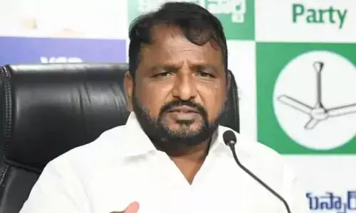 అన్నదాతలకు కన్నీళ్లు మిగిల్చిన అకాల వర్షం: రైతుల దీనస్థితిపై శైలజానాథ్ ఆవేదన