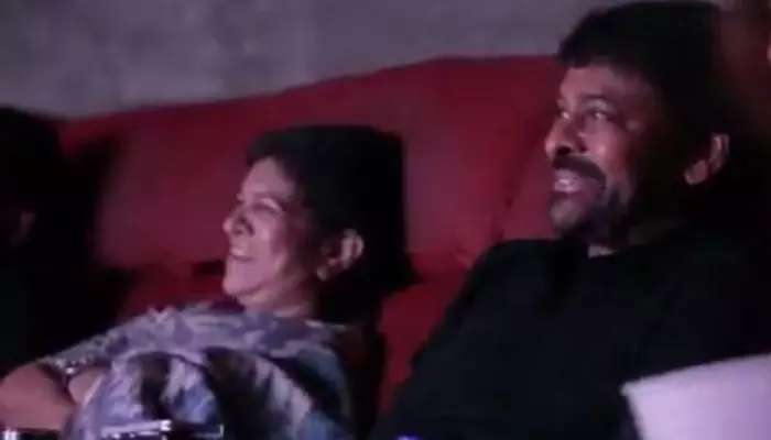 కుటుంబంతో కలిసి ఉస్తాద్ భగత్ సింగ్ సినిమా చూసిన మెగాస్టార్ కుటుంబంతో కలిసి ఉస్తాద్ భగత్ సింగ్ సినిమా చూసిన మెగాస్టార్