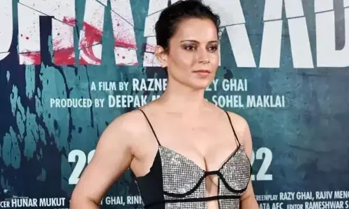 Kangana: వారి వల్ల దర్శకులు బలవుతున్నారు.. బాలీవుడ్ హీరోల తీరు బయటపెట్టిన కంగనా