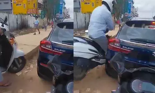 ఫుట్ పాత్ పై డ్రైవ్ చేశాడు..కానీ నేరుగా కారుకే ఢీ కొట్టి