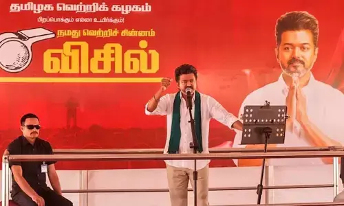 పుదుచ్చేరి బరిలో విజయ్ టీవీకే ఒంటరి పోరు.. 30 మంది అభ్యర్థుల ప్రకటన