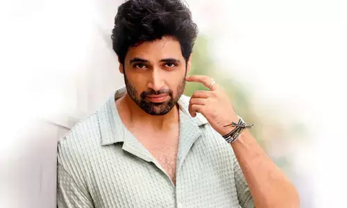 ప్రత్యేక అతిథులతో ఫస్ట్ టైమ్ అడివి శేష్ డ్యాన్స్