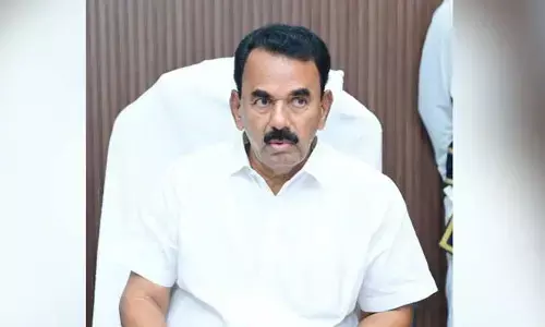 ఆవేశంతో భవిష్యత్తును అంధకారం చేసుకోవద్దు: విద్యార్థులకు మంత్రి జూపల్లి సూచన