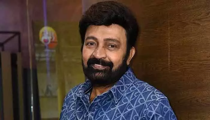 దయచేసి నాకు ఎక్కువ సినిమాల్లో అవకాశాలు ఇవ్వండి.. టాలీవుడ్ హీరో షాకింగ్ కామెంట్స్ దయచేసి నాకు ఎక్కువ సినిమాల్లో అవకాశాలు ఇవ్వండి.. టాలీవుడ్ హీరో షాకింగ్ కామెంట్స్