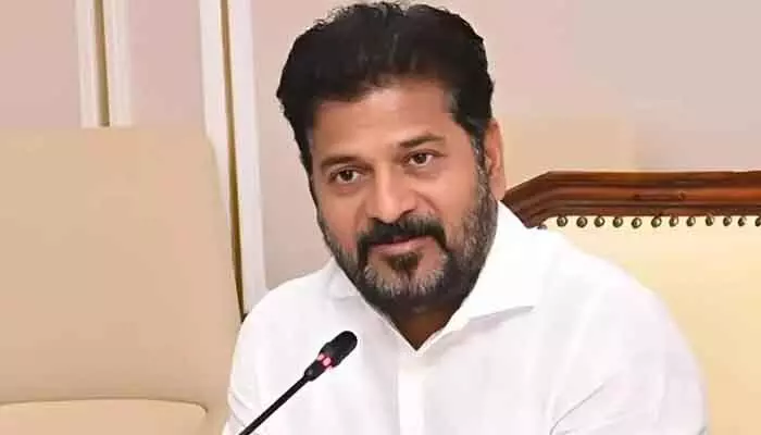 ‘ఇందిరమ్మ కుటుంబ బీమా’ చారిత్రాత్మక నిర్ణయం.. సీఎం రేవంత్ రెడ్డి ‘ఇందిరమ్మ కుటుంబ బీమా’ చారిత్రాత్మక నిర్ణయం.. సీఎం రేవంత్ రెడ్డి
