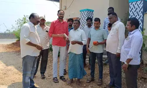 ఇంటి పన్నులు చెల్లించి అభివృద్ధికి సహకరించండి : మున్సిపల్ కమిషనర్