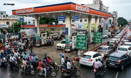 నో స్టాక్ బోర్డుల రచ్చ..జాతీయ రహదారుల వెంబడి వాహనదారుల అవస్థలు