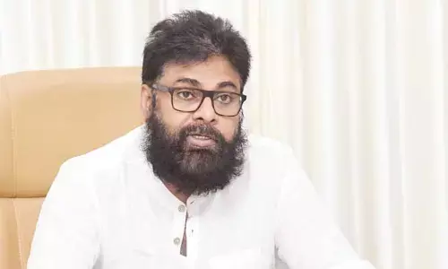 కుట్ర ఉన్నట్లుగా అనిపిస్తోంది: ఆకివీడు ఘటనపై పవన్ కల్యాణ్ స్పందన