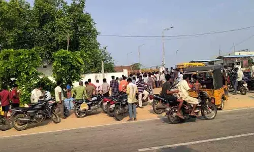 బుక్కెడు బువ్వ అయినా తింటాం.. గ్యాస్ ఇప్పియ్యండి