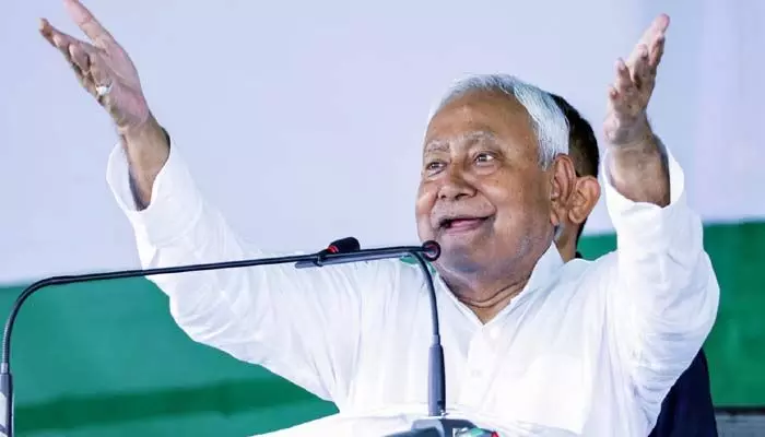 జేడీయూ జాతీయ అధ్యక్షుడిగా నితీష్ కుమార్ ఏకగ్రీవ ఎన్నిక జేడీయూ జాతీయ అధ్యక్షుడిగా నితీష్ కుమార్ ఏకగ్రీవ ఎన్నిక