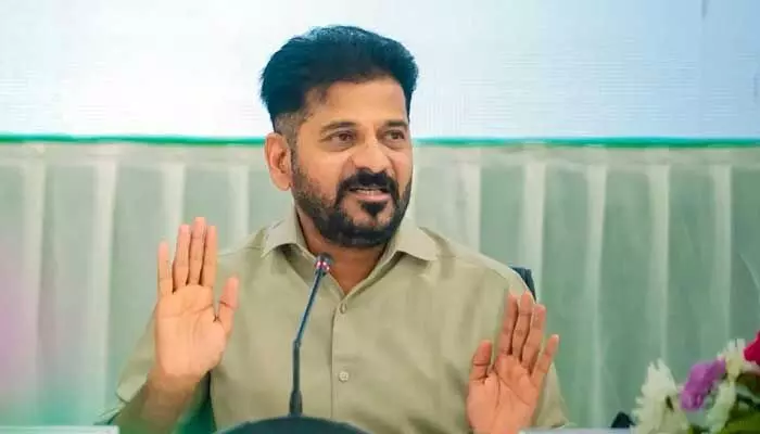 వారి వల్లే నేను తెలంగాణలో హీరో అయ్యా్: సీఎం రేవంత్ సంచలన వ్యాఖ్యలు వారి వల్లే నేను తెలంగాణలో హీరో అయ్యా్: సీఎం రేవంత్ సంచలన వ్యాఖ్యలు