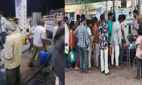 భాగ్యనగరంలో పెట్రోల్ పానిక్.. బకెట్లు, క్యాన్లతో బంకుల వద్ద క్యూలైన్లు!