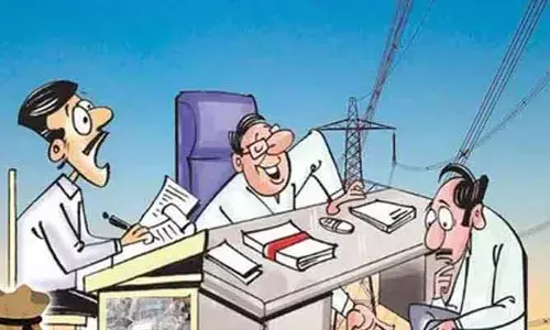 విద్యుత్  శాఖ లో కమీషన్ల దందా..!