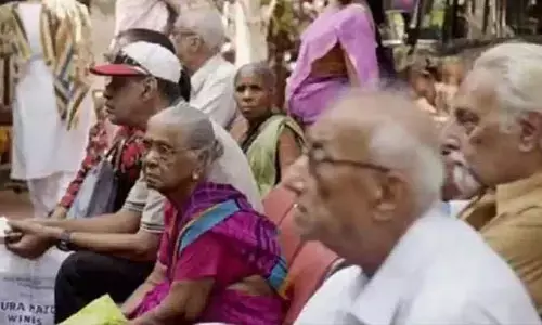 సీనియర్ సిటిజన్స్‌కు గుడ్‌న్యూస్..  మన మిత్ర ద్వారా ఉచిత సేవలు