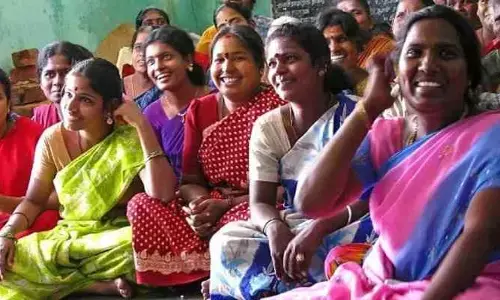 సంక్షేమంపై దృష్టి, అభివృద్ధి లక్ష్యం