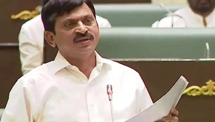 పట్టణాల్లో ఇందిరమ్మ ఇళ్లు : అసెంబ్లీలో మంత్రి పొంగులేటి కీలక ప్రకటన పట్టణాల్లో ఇందిరమ్మ ఇళ్లు : అసెంబ్లీలో మంత్రి పొంగులేటి కీలక ప్రకటన