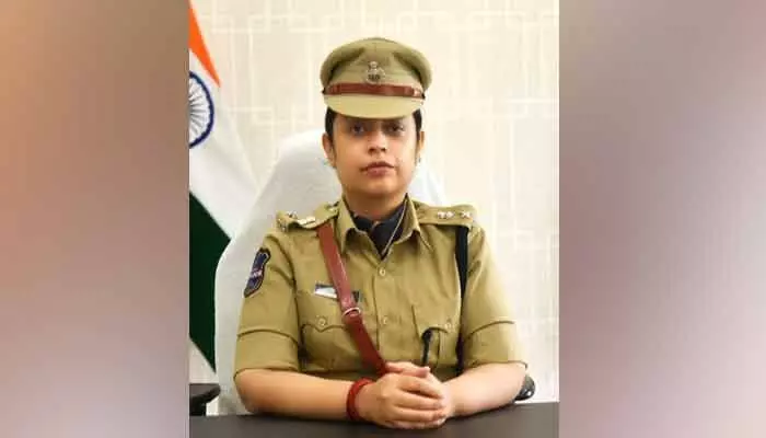 ఇంధనం పై అసత్య ప్రచారం చేసే వారిపై కఠిన చర్యలు : ఎస్పీ నితిక పంత్ ఇంధనం పై అసత్య ప్రచారం చేసే వారిపై కఠిన చర్యలు : ఎస్పీ నితిక పంత్