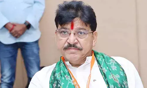 కౌలుదారులొచ్చి కాంగ్రెస్‌ను నాశనం చేసిండ్రు.. బీజేపీ MLA రాకేష్ రెడ్డి హాట్ కామెంట్స్