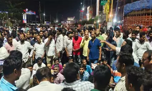 నిర్మల్ లో పిల్లలవైద్యుని పై దాడి చేసిన వారిని కఠినంగా శిక్షించాలి...