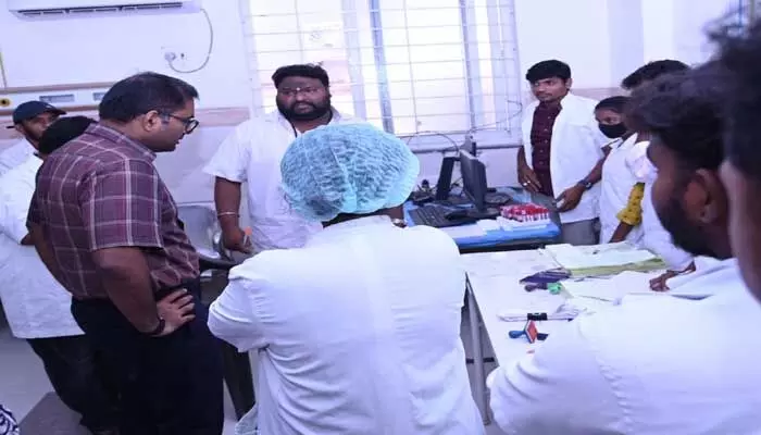 ఆసుపత్రి అవసరమైన పరికరాల ప్రతిపాదనలు అందించాలి ఆసుపత్రి అవసరమైన పరికరాల ప్రతిపాదనలు అందించాలి