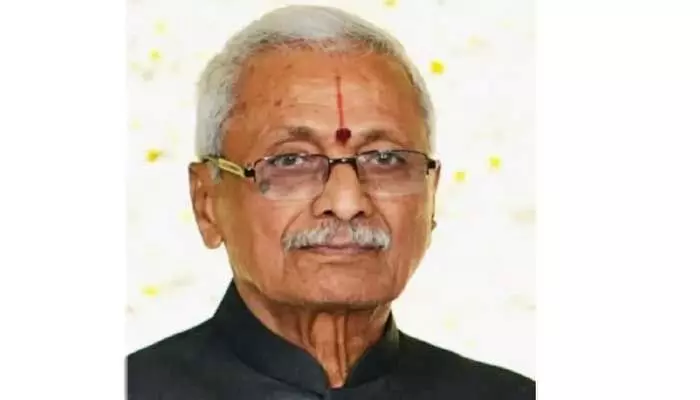 హుజూరాబాద్ బార్ అసోసియేషన్ అధ్యక్షుడిగా కేసరి శేషయ్య విజయం హుజూరాబాద్ బార్ అసోసియేషన్ అధ్యక్షుడిగా కేసరి శేషయ్య విజయం