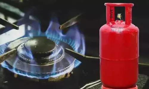 LPG Gas Price Today: తెలుగు రాష్ట్రాల్లో గ్యాస్ సిలిండర్ ధరలు