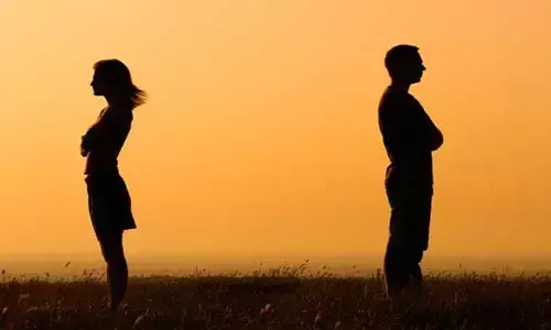 ప్రేమించిన యువ‌కుడు పెళ్లికి నిరాక‌ర‌ణ