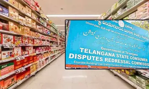 బిస్కెట్‌లో ప్లాస్టిక్.. బ్రిటానియా, డి-మార్ట్‌కు వినియోగదారుల కమిషన్ షాక్!