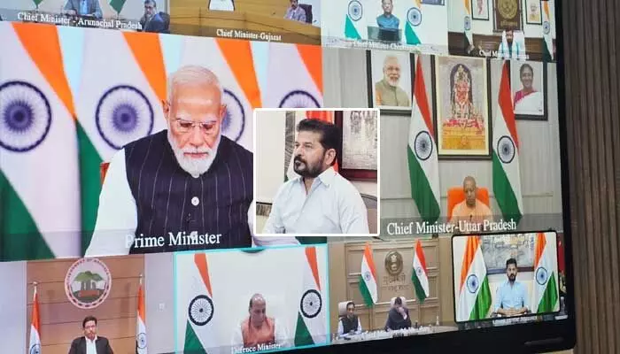 ప్రధాని సమీక్షలో CM రేవంత్ కీలక వ్యాఖ్యలు ప్రధాని సమీక్షలో CM రేవంత్ కీలక వ్యాఖ్యలు