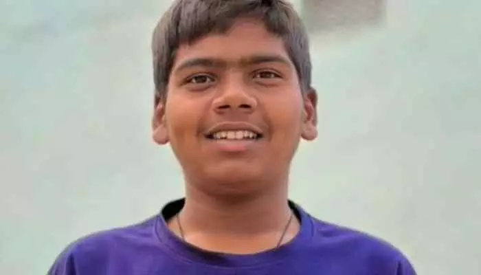 పండుగ పూట విషాదం..చెరువులో మునిగి పదో తరగతి విద్యార్థి మృతి పండుగ పూట విషాదం..చెరువులో మునిగి పదో తరగతి విద్యార్థి మృతి