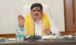 ప్రతి ఇంటిలో.. ప్రతి ఆఫీస్లో ఇంకుడు గుంత తప్పనిసరి: మంత్రి పొన్నం ప్రభాకర్ పిలుపు ప్రతి ఇంటిలో.. ప్రతి ఆఫీస్లో ఇంకుడు గుంత తప్పనిసరి: మంత్రి పొన్నం ప్రభాకర్ పిలుపు