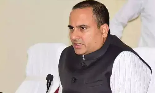 ఏపీ సీఆర్‌డీఏ కమిషనర్‌గా వి. విజయ రామరాజు బాధ్యతల స్వీకరణ