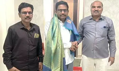 సంక్షేమ పథకాల సమాచారం ప్రజలకు సమర్థవంతంగా చేరవేయాలి