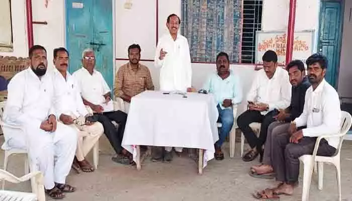 కోరుట్ల గడి బురుజుల పరిరక్షణకు కదిలిన అఖిలపక్షం కోరుట్ల గడి బురుజుల పరిరక్షణకు కదిలిన అఖిలపక్షం