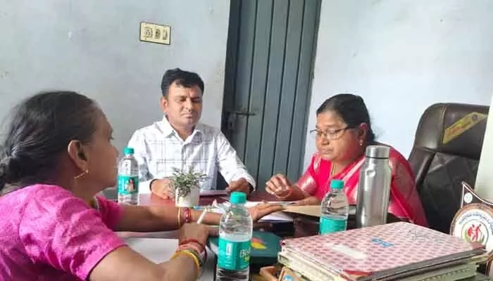 జగిత్యాల ఐసీడీఎస్ అఫీస్ లో ఆర్జేడీ ఎంక్వయిరీ జగిత్యాల ఐసీడీఎస్ అఫీస్ లో ఆర్జేడీ ఎంక్వయిరీ