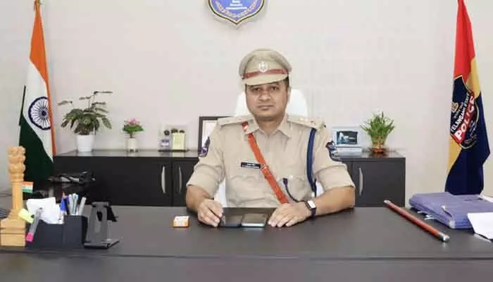 డ్రంక్ అండ్ డ్రైవ్ పై పోలీసుల కఠిన చర్యలు డ్రంక్ అండ్ డ్రైవ్ పై పోలీసుల కఠిన చర్యలు