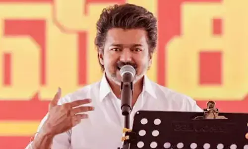గెలిచాక ఎక్క‌డికీ వెళ్లొద్దు.. టీవీకే నేత‌ల మీటింగ్ లో విజ‌య్ కీల‌క వ్యాఖ్య‌లు