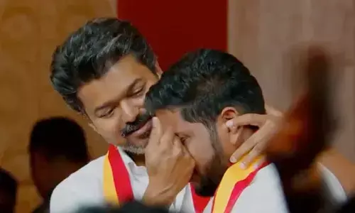 తమిళ రాజకీయాల్లో సంచలనం: తన కారు డ్రైవర్‌ కుమారుడికి ఎమ్మెల్యే ఇచ్చిన విజయ్