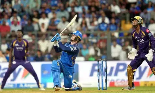 ఉత్కంఠ పోరులో ముంబై విజయం