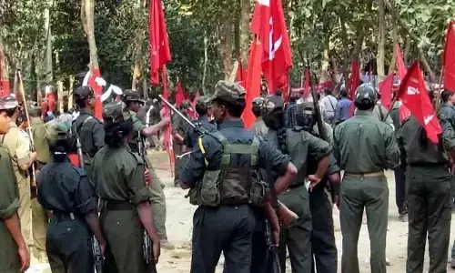 లొంగిపోయిన మావోయిస్టు పార్టీ కీలక నేత