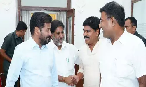సీఎం, డిప్యూటీ సీఎంలను కలిసిన వినయ్ రెడ్డి