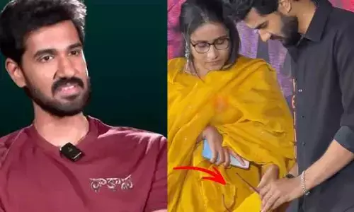 స్టేజ్ పైనే లేడీ చున్నీ లాగిన టాలీవుడ్ హీరో!