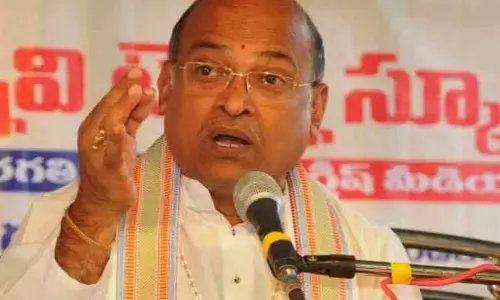అవధానీ... అసంబద్ధ పలుకులూ..!