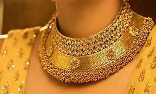 Gold Prices (  April 1 ) : తెలుగు రాష్ట్రాల్లో గోల్డ్ రేట్