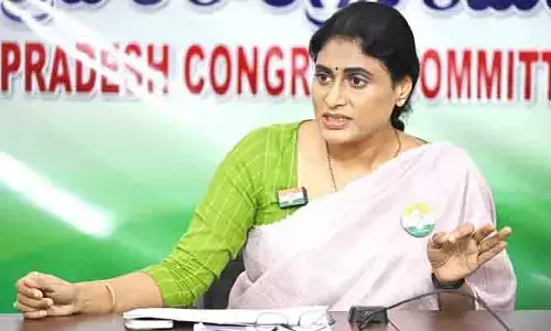 YS Sharmila: ఏపీ ఎంపీలు మోదీకి భజనపరులు: వైఎస్ షర్మిల ఘాటు విమర్శలు