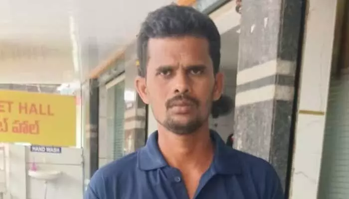ప్రియుడి మోజులో పడి భర్తను హత్య చేసిన భార్య..! ప్రియుడి మోజులో పడి భర్తను హత్య చేసిన భార్య..!