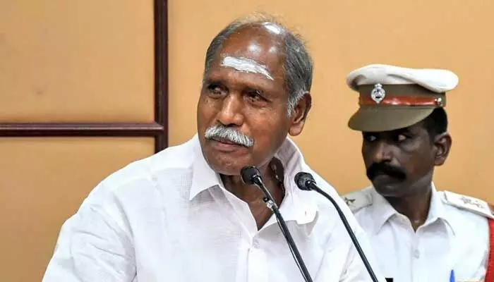 అమ్మాయి పుడితే రూ. లక్ష డిపాజిట్.. తమిళనాడు ఎన్నికల్లో హామీల జల్లులు అమ్మాయి పుడితే రూ. లక్ష డిపాజిట్.. తమిళనాడు ఎన్నికల్లో హామీల జల్లులు