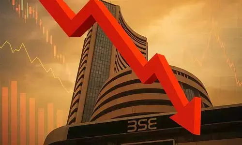 Stock Markets: కుప్పకూలిన స్టాక్ మార్కెట్లు.. 1,400 పాయింట్లు పడిపోయిన సెన్సెక్స్