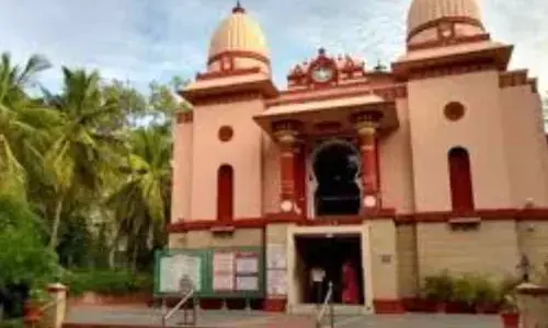 విద్యార్థులకు రామకృష్ణ మఠం శ్రద్ధ శిక్షణ